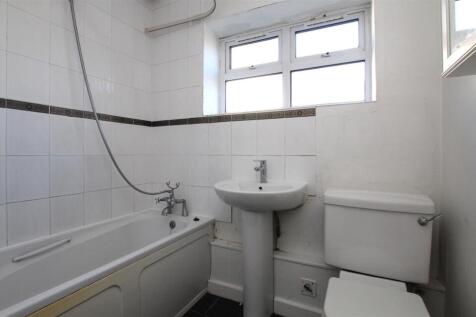 The Old Forge - Bathroom.JPG