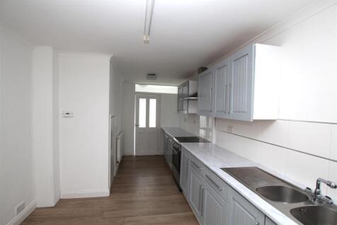 Kitchen - b.JPG