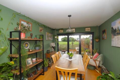 Dining Room.JPG