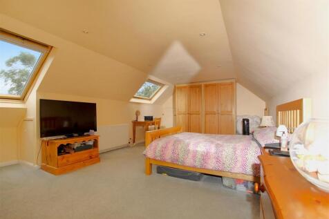 Bedroom One - c.JPG