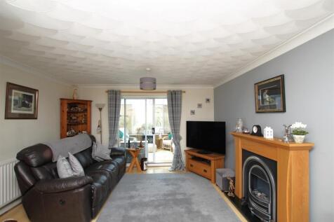 Living Room.JPG