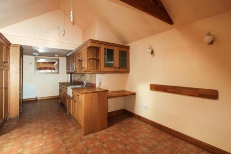 Kitchen &amp; Dining Area - d.JPG