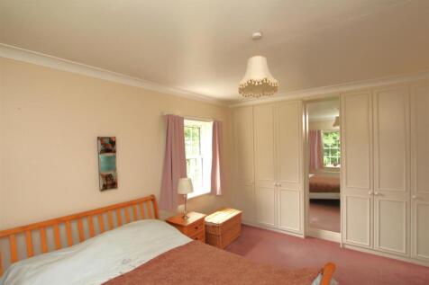 Bedroom One - b.JPG