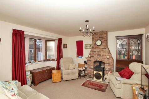 Living Room.JPG