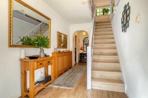 8571924-interior12.jpg