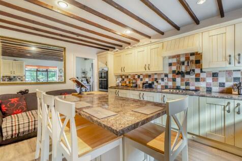 8571924-interior21.jpg