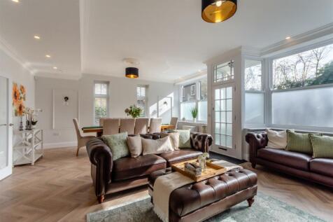 8587816-interior23.jpg