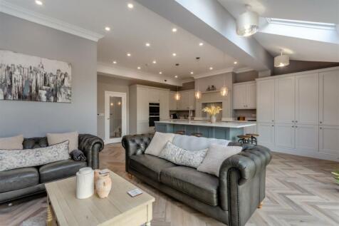 8587816-interior03.jpg