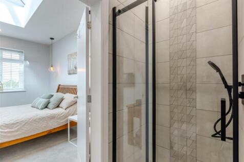 8587816-interior37.jpg