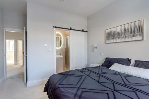 8587816-interior54.jpg