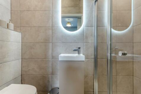 8587816-interior55.jpg