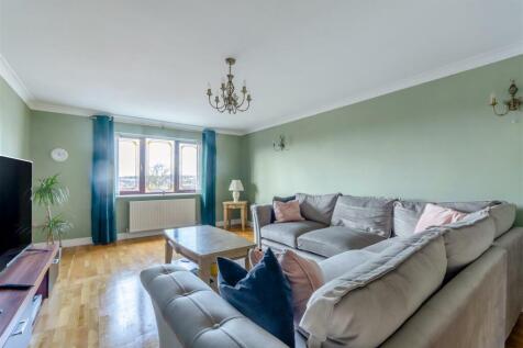 8589187-interior09.jpg