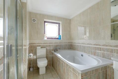 8589187-interior18.jpg