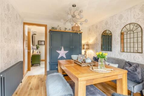 8604901-interior24.jpg