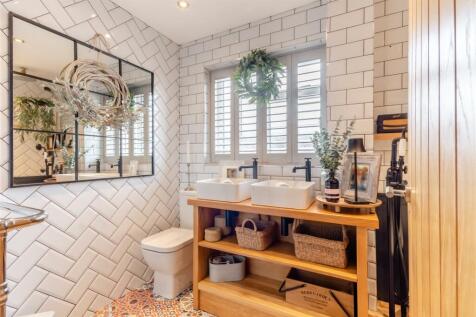 8604901-interior42.jpg