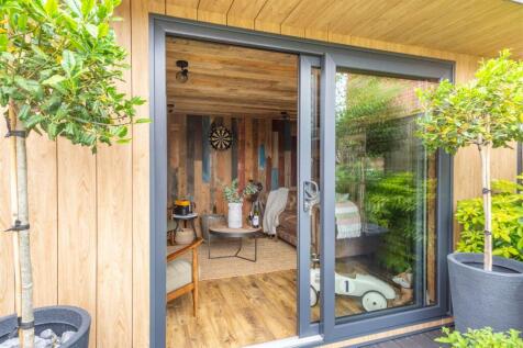 8604901-exterior25.jpg