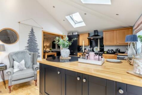 8604901-interior32.jpg