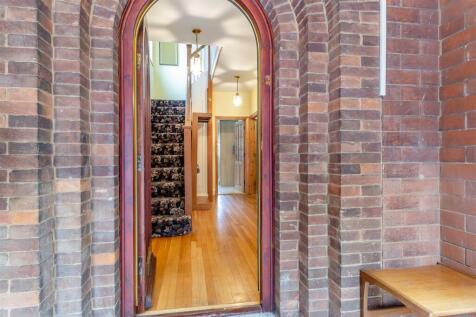 8603986-interior18.jpg