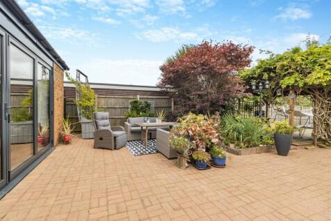 8620467-exterior11.jpg