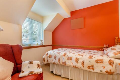 8627356-interior14.jpg