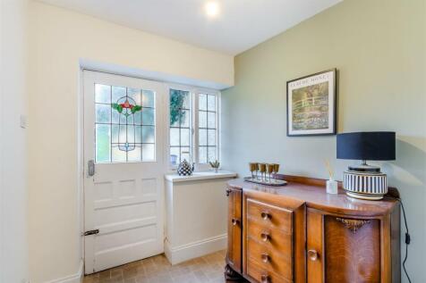 8627605-interior10.jpg