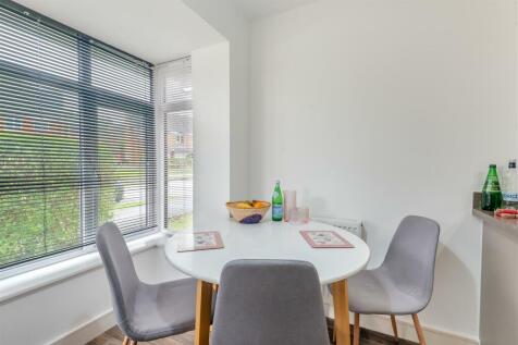 8624495-interior18.jpg