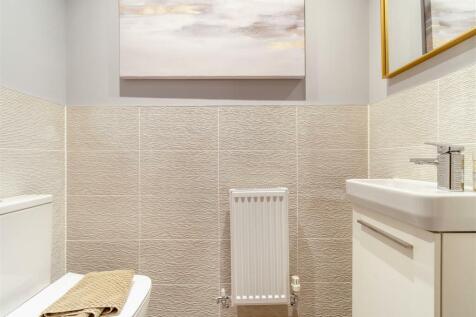 8583344-interior45.jpg