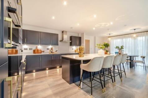 8583344-interior32.jpg