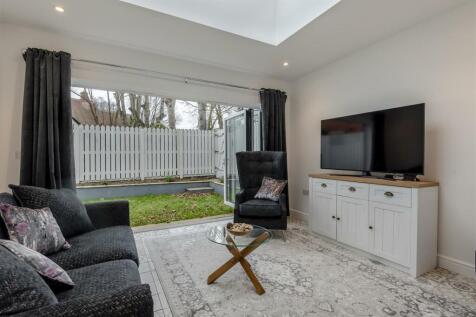 8631274-interior28.jpg