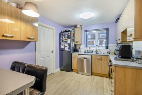8630722-interior13.jpg