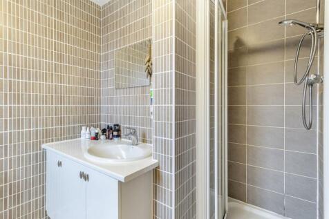 8630722-interior10.jpg