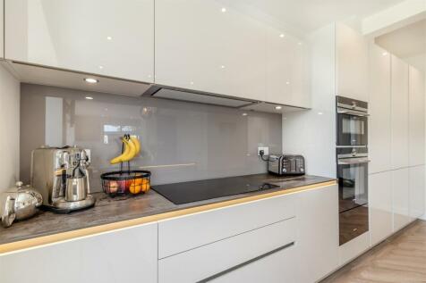 8605702-interior27.jpg