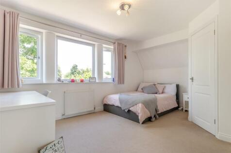 8605702-interior11.jpg