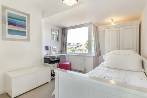 8605702-interior16.jpg