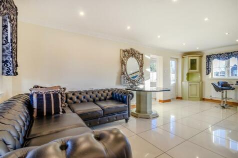 8630613-interior21.jpg