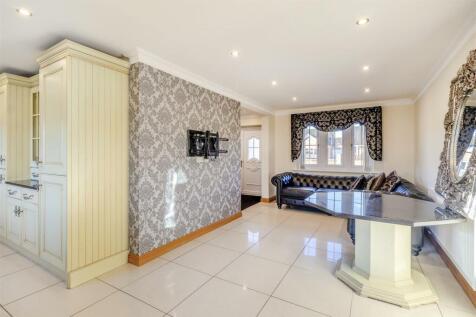 8630613-interior19.jpg