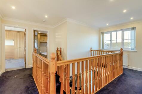 8630613-interior01.jpg