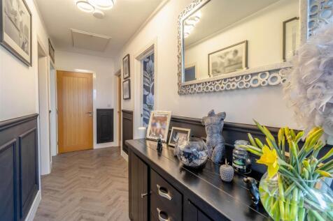 8633678-interior08.jpg
