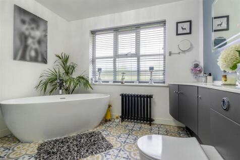 8633678-interior09.jpg