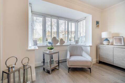 8635278-interior24.jpg