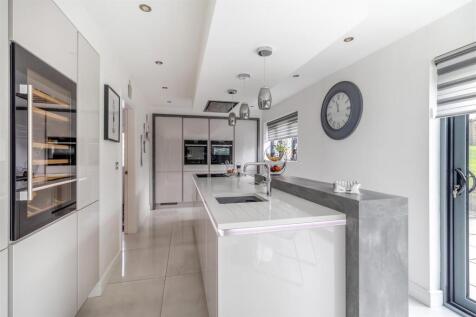8635278-interior34.jpg