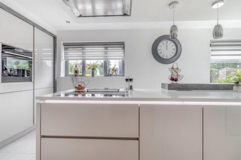 8635278-interior35.jpg