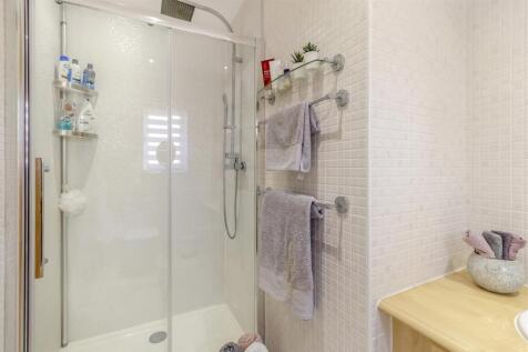 8635278-interior08.jpg