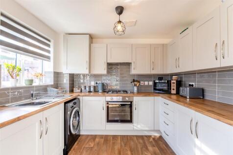 8637806-interior11v2.jpg