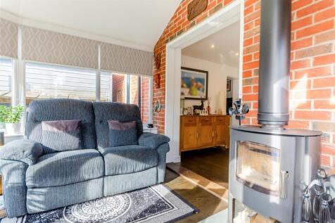 8638099-interior30v2.jpg