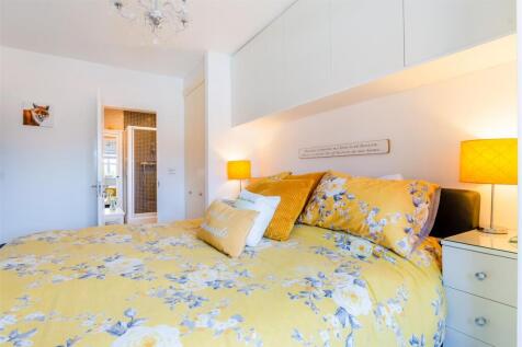 8638099-interior02v2.jpg
