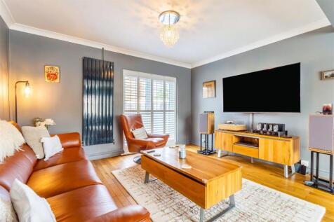 8639118-interior04v2.jpg