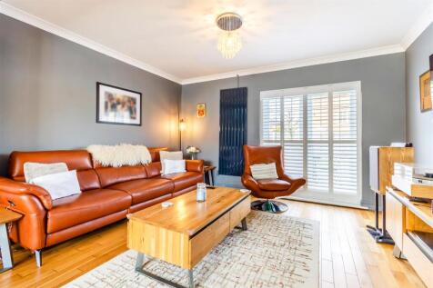 8639118-interior03v2.jpg