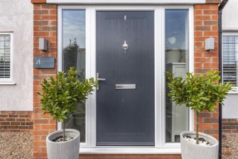 8639118-exterior13.jpg