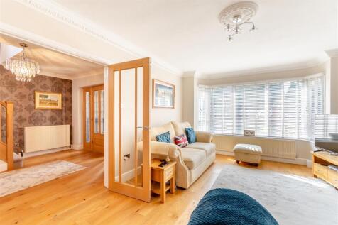 8638896-interior25v2.jpg